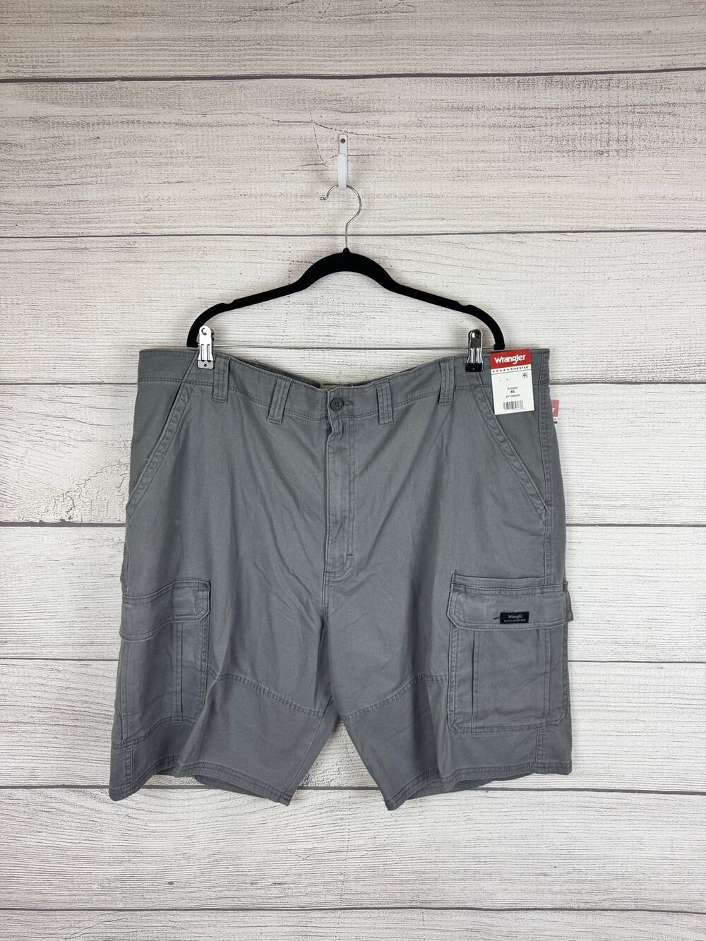 Wrangler Men's Gray Relaxed Fit Cargo Shorts Size 46